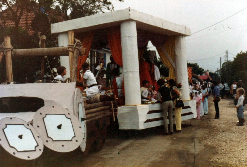 Chars_1981_romains01.jpg